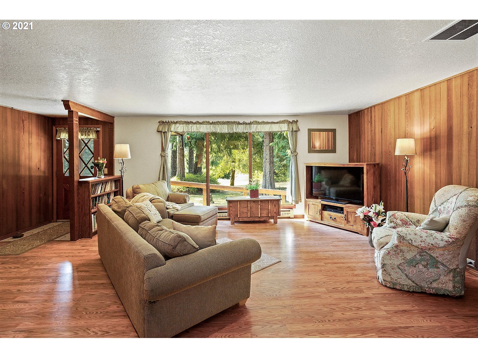 2681 East Loop Road Stevenson, WA 98648 - Photo 16 of 32