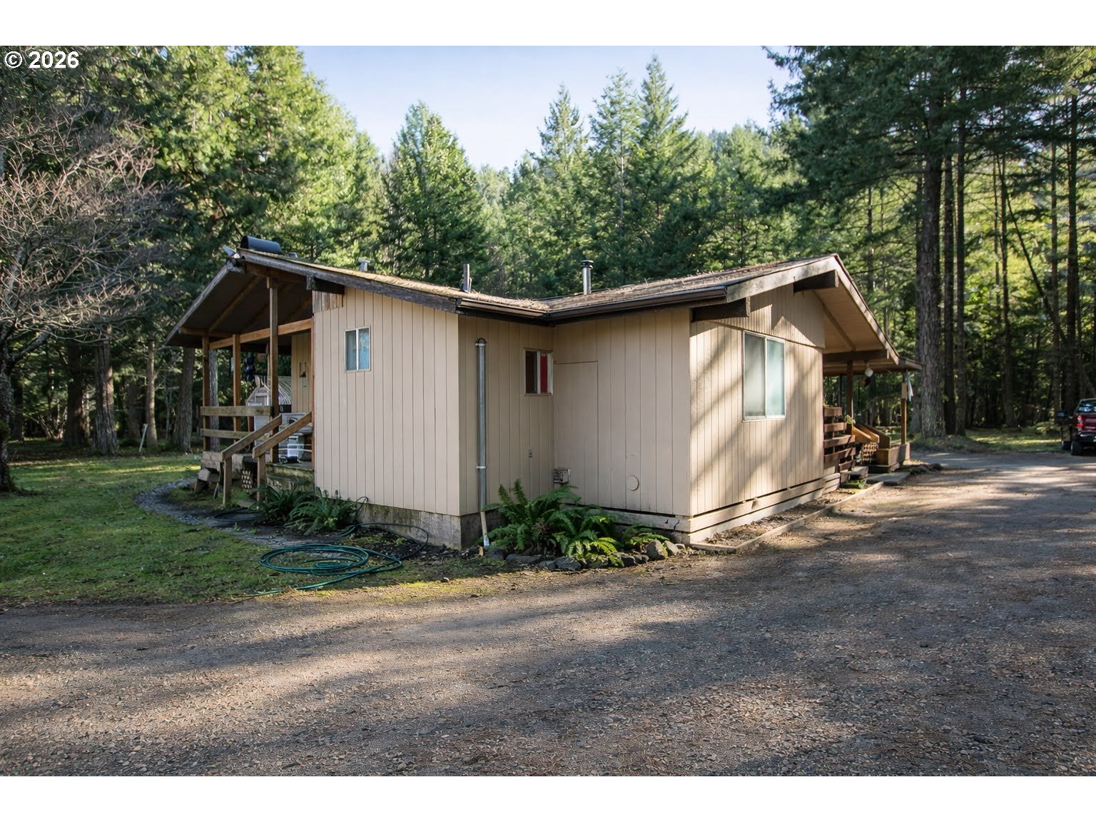 1954 Yeust Road Azalea, OR 97410 - Photo 13 of 19