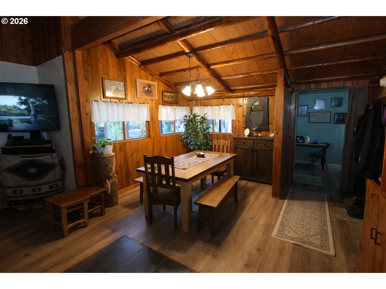 1954 Yeust Road Azalea, OR 97410 - Photo 7 of 19