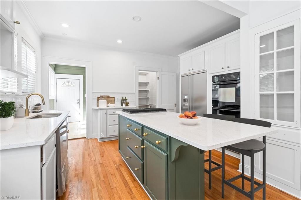 316 Spring Street Thomasville, NC 27360 - Photo 12 of 47