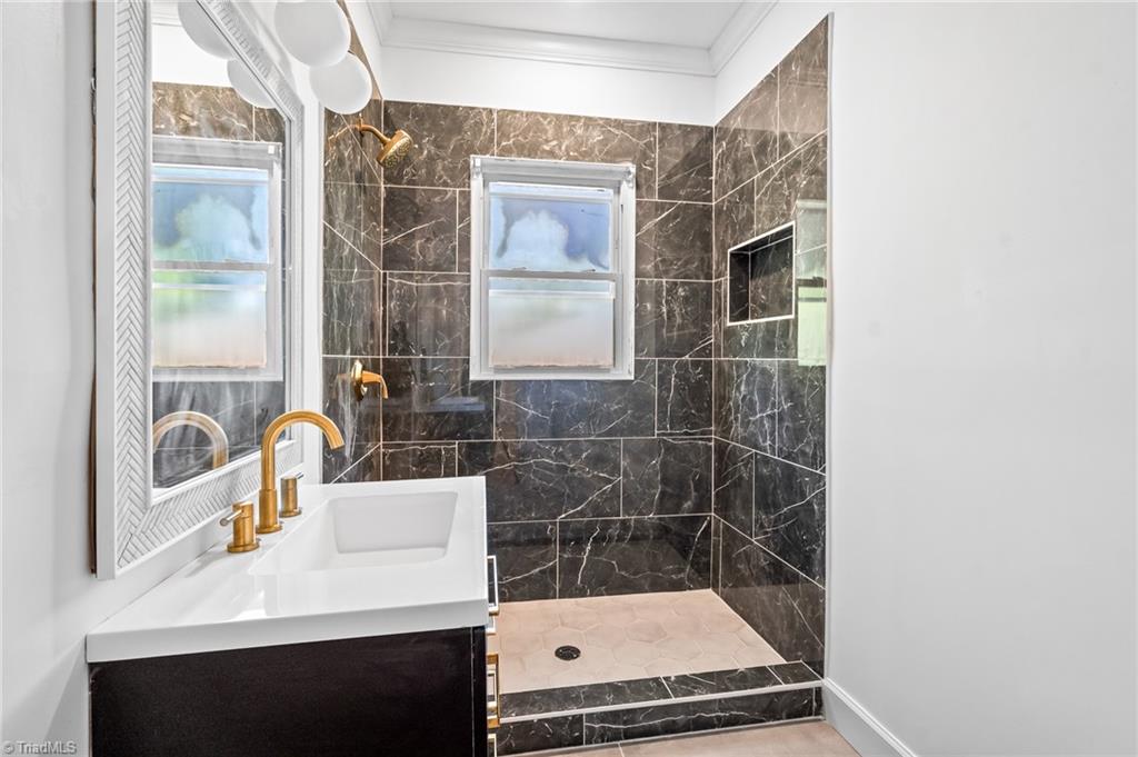 316 Spring Street Thomasville, NC 27360 - Photo 25 of 47