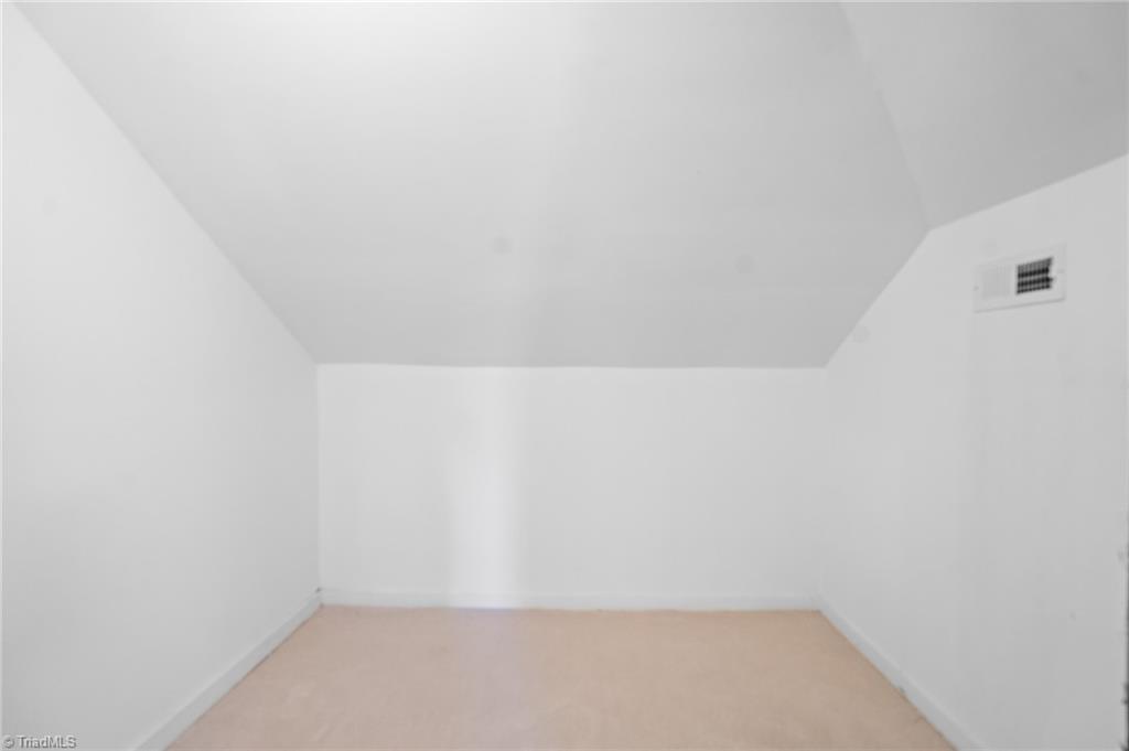 316 Spring Street Thomasville, NC 27360 - Photo 31 of 47