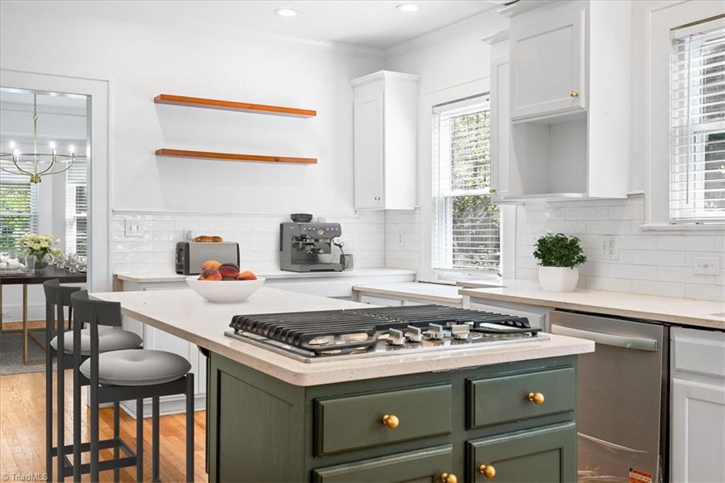 316 Spring Street Thomasville, NC 27360 - Photo 9 of 47