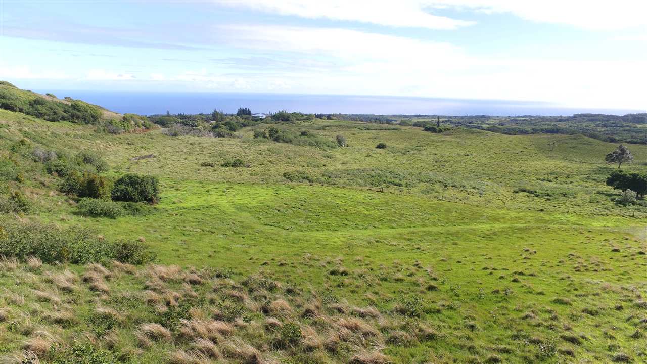 1 B Burns Road Haiku, HI 96708 - Photo 3 of 10 a view of an ocean