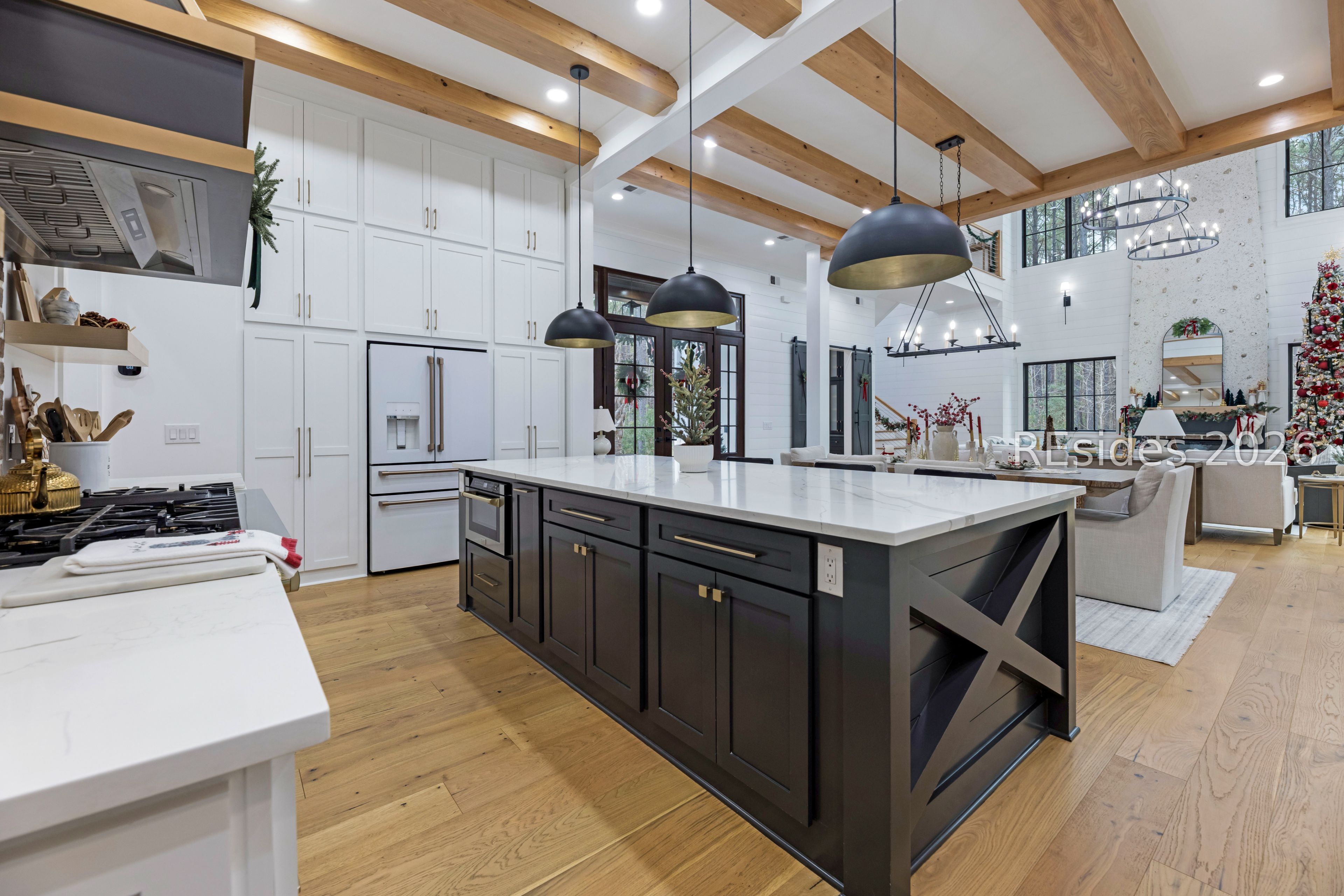 31 Foxchase Lane Bluffton, SC 29910 - Photo 11 of 80 View of great room from island