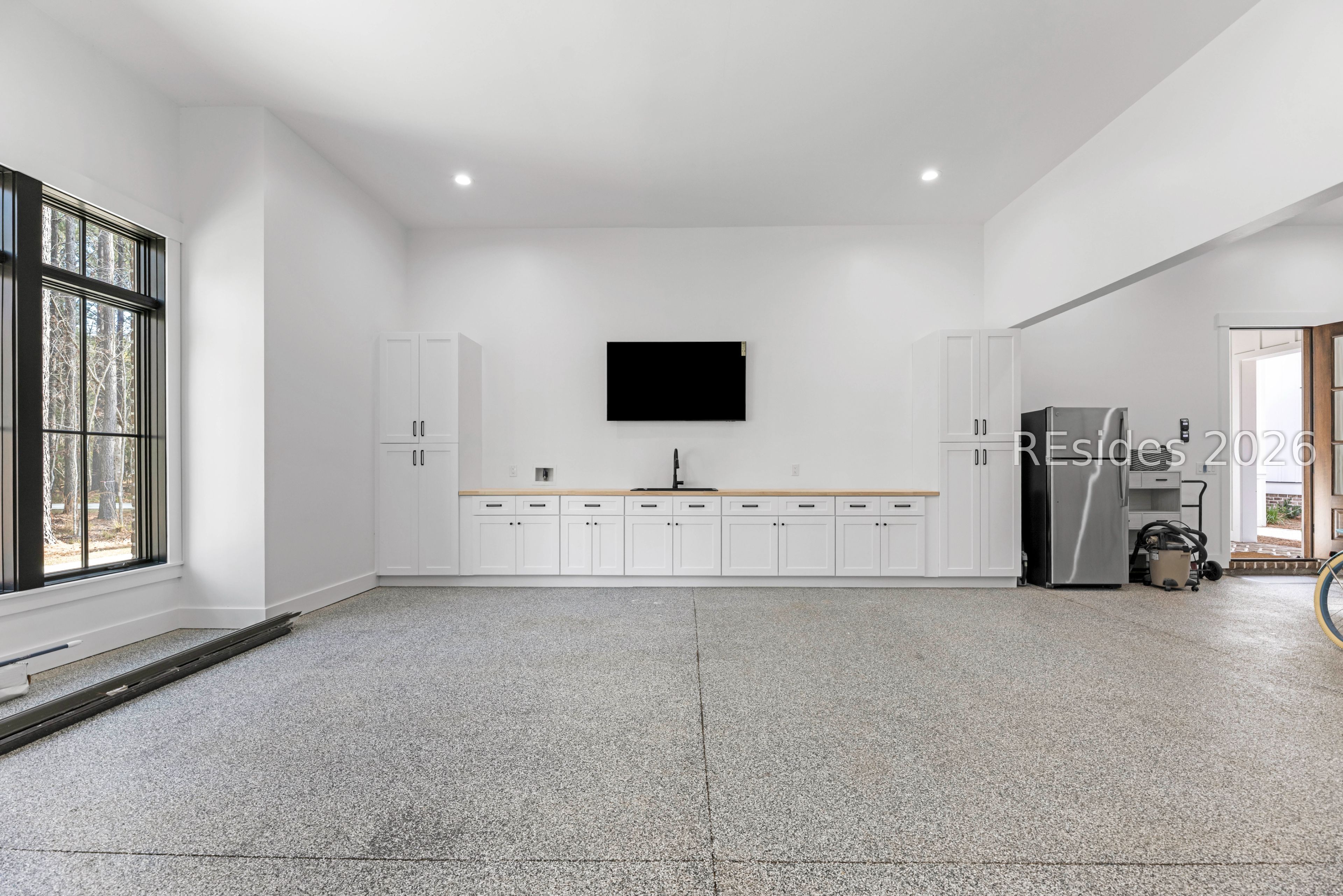 31 Foxchase Lane Bluffton, SC 29910 - Photo 66 of 80 Garage - before finishes