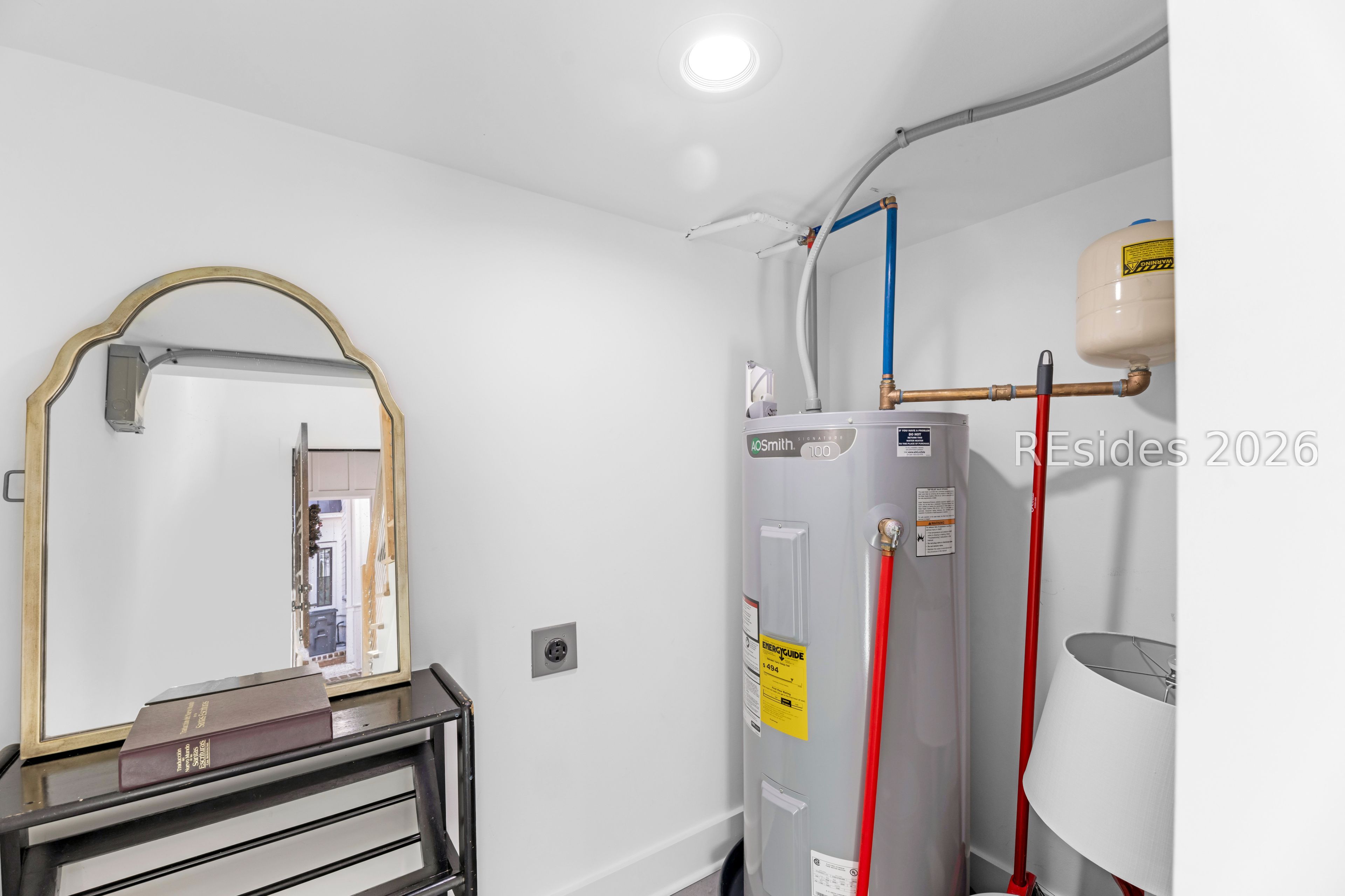 31 Foxchase Lane Bluffton, SC 29910 - Photo 67 of 80 First floor guest quarters, W/D to be installed