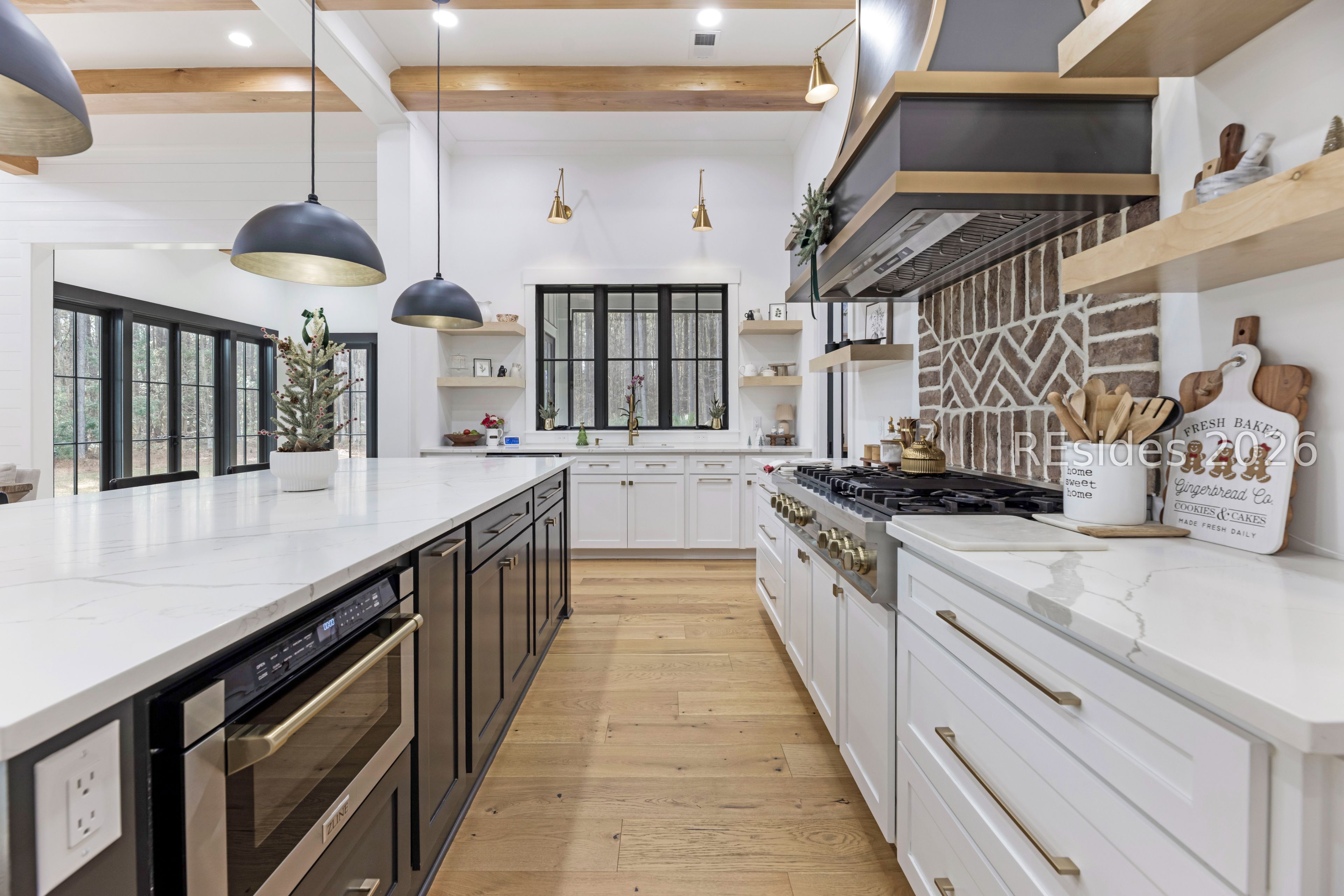 31 Foxchase Lane Bluffton, SC 29910 - Photo 7 of 80 Side view of kitchen