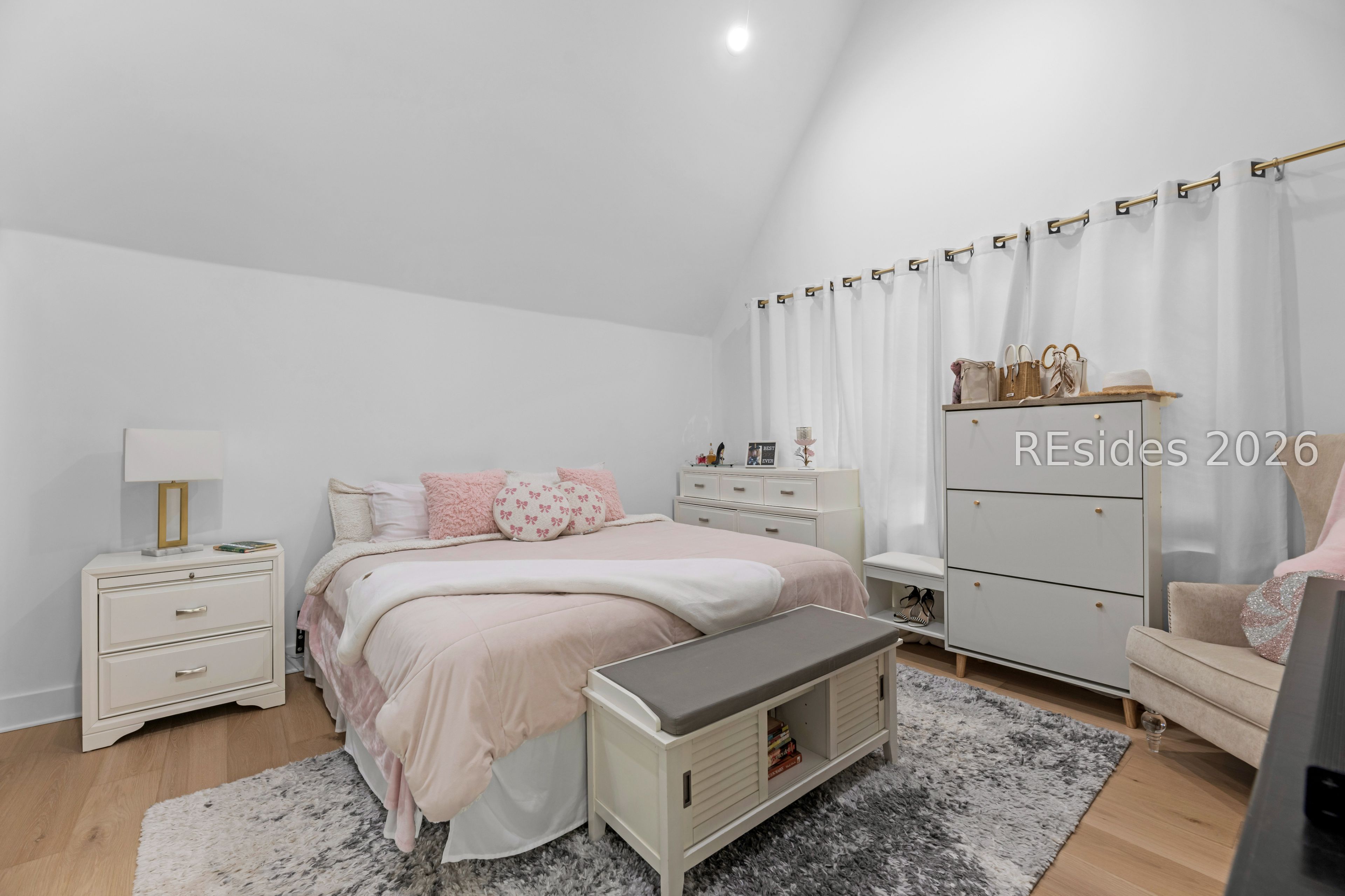31 Foxchase Lane Bluffton, SC 29910 - Photo 72 of 80 View of bedroom, lots if windows