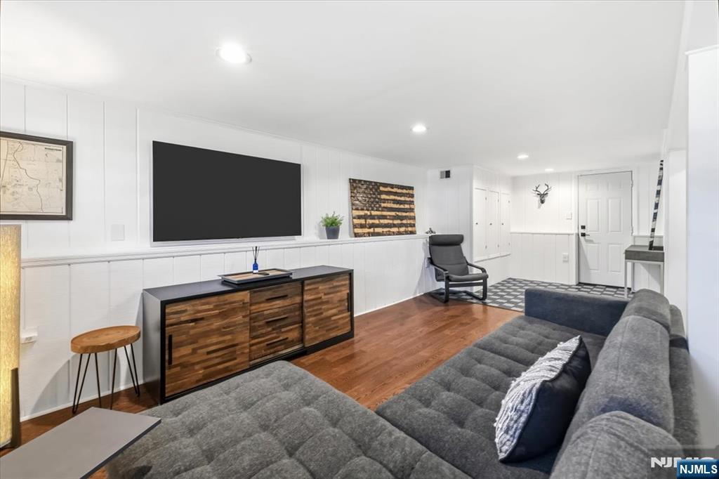 418 Fairfield Avenue Ridgewood, NJ 07450 - Photo 20 of 24