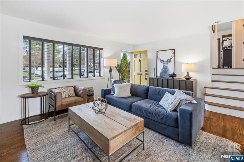 418 Fairfield Avenue Ridgewood, NJ 07450 - Photo 2 of 24