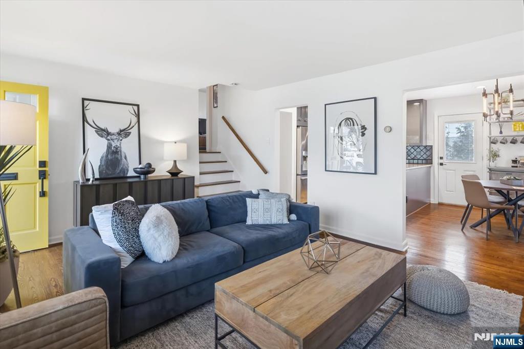 418 Fairfield Avenue Ridgewood, NJ 07450 - Photo 3 of 24