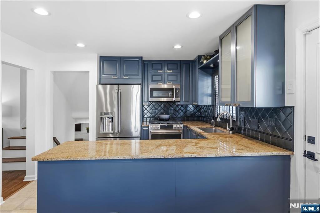 418 Fairfield Avenue Ridgewood, NJ 07450 - Photo 8 of 24