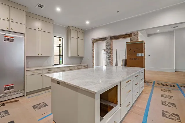 $2,175,000 | 909 South Madison Street, Covington, LA 70433