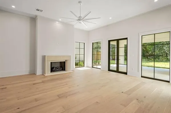 $2,175,000 | 909 South Madison Street, Covington, LA 70433