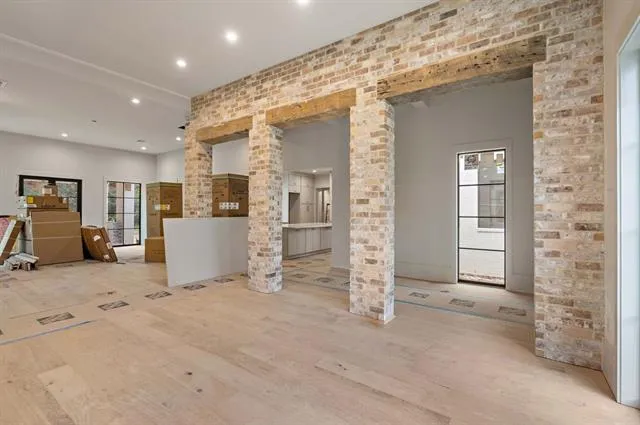 $2,175,000 | 909 South Madison Street, Covington, LA 70433