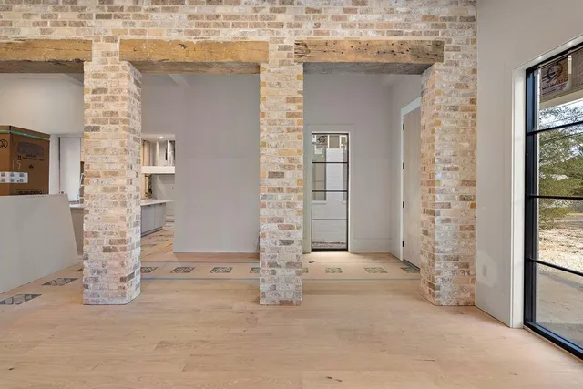 $2,175,000 | 909 South Madison Street, Covington, LA 70433