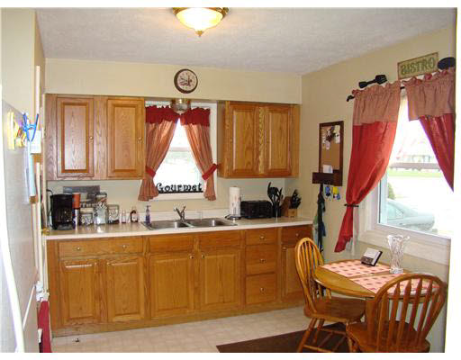 17601 Bulla Road South Bend, IN 46635 - Photo 3 of 11 Gallery Image 3