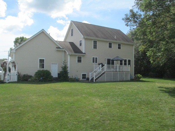 98 Spring Street Rehoboth, MA 02769 - Photo 3 of 26 Gallery Image 3