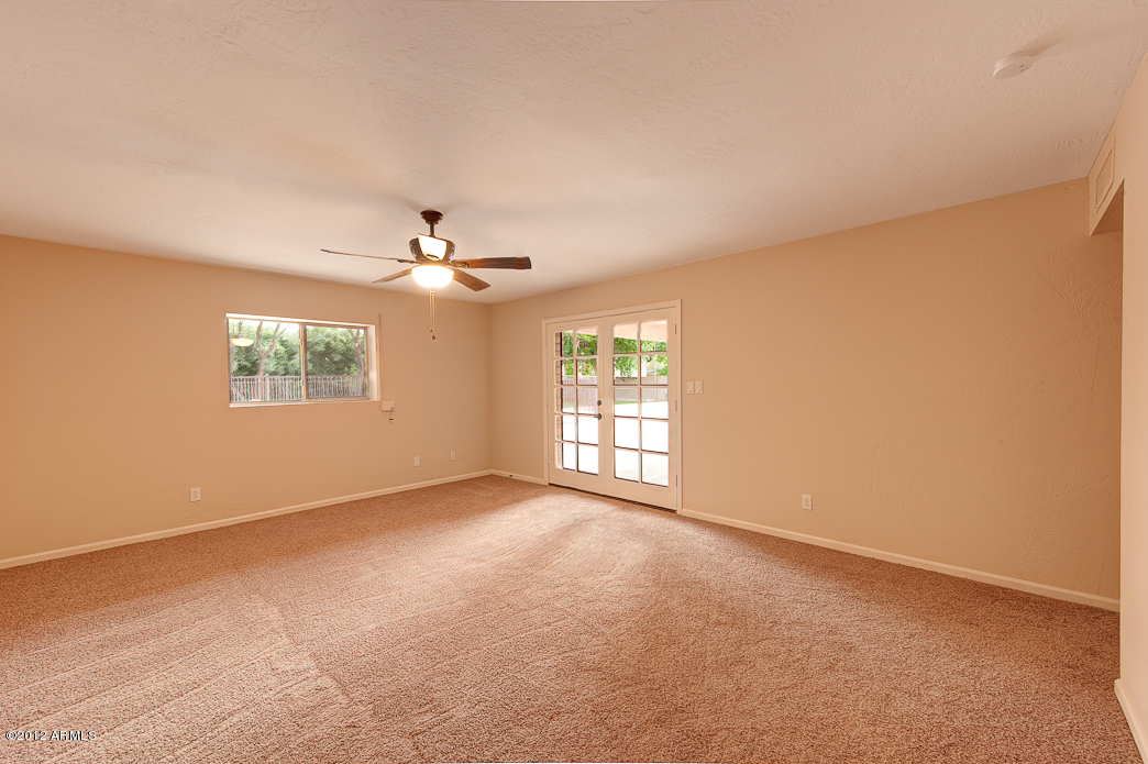 3315 East Osborn Road Phoenix, AZ 85018 - Photo 13 of 24 master bedroom