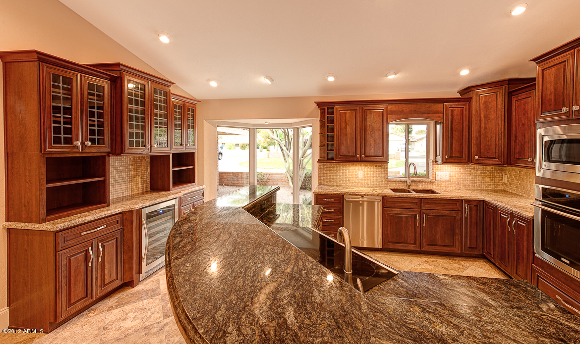 3315 East Osborn Road Phoenix, AZ 85018 - Photo 9 of 24 Kitchen 2