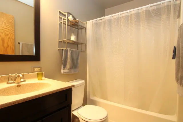 $335,000 | 1356 Wood Drive, Woodstock, IL 60098