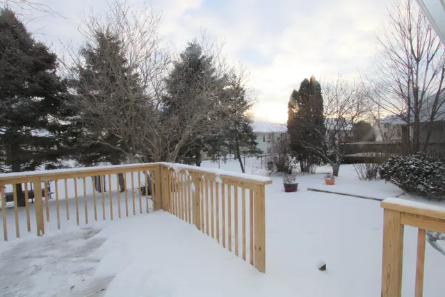 $335,000 | 1356 Wood Drive, Woodstock, IL 60098