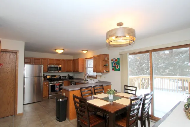 $335,000 | 1356 Wood Drive, Woodstock, IL 60098