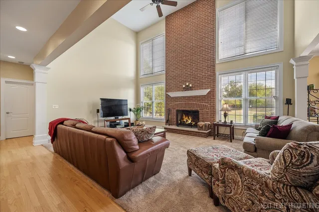 $787,000 | 7-n919 Cloverfield Drive, St. Charles, IL 60175