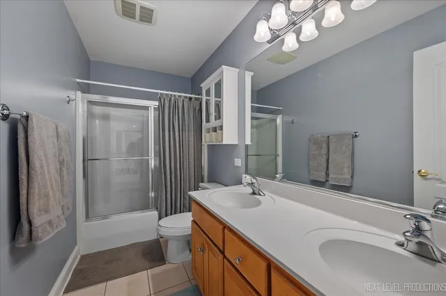 $787,000 | 7-n919 Cloverfield Drive, St. Charles, IL 60175