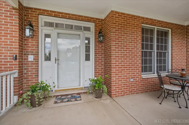 $787,000 | 7-n919 Cloverfield Drive, St. Charles, IL 60175