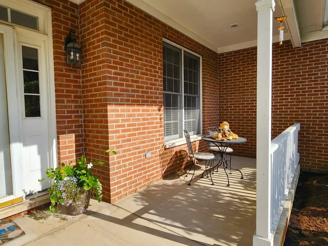 $787,000 | 7-n919 Cloverfield Drive, St. Charles, IL 60175