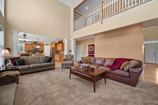 $787,000 | 7-n919 Cloverfield Drive, St. Charles, IL 60175