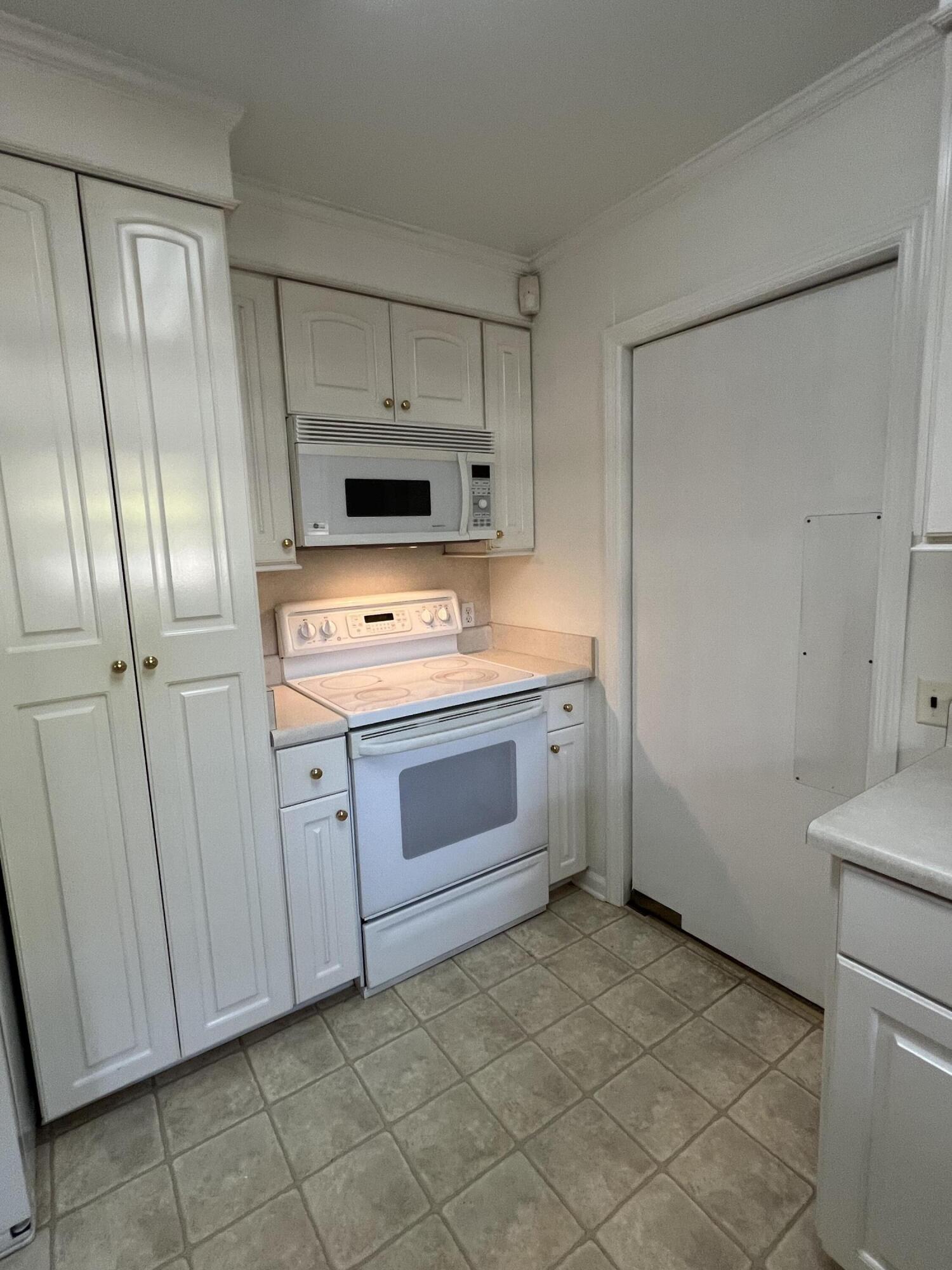 204 Gervais Street Walterboro, SC 29488 - Photo 22 of 54 IMG_0468