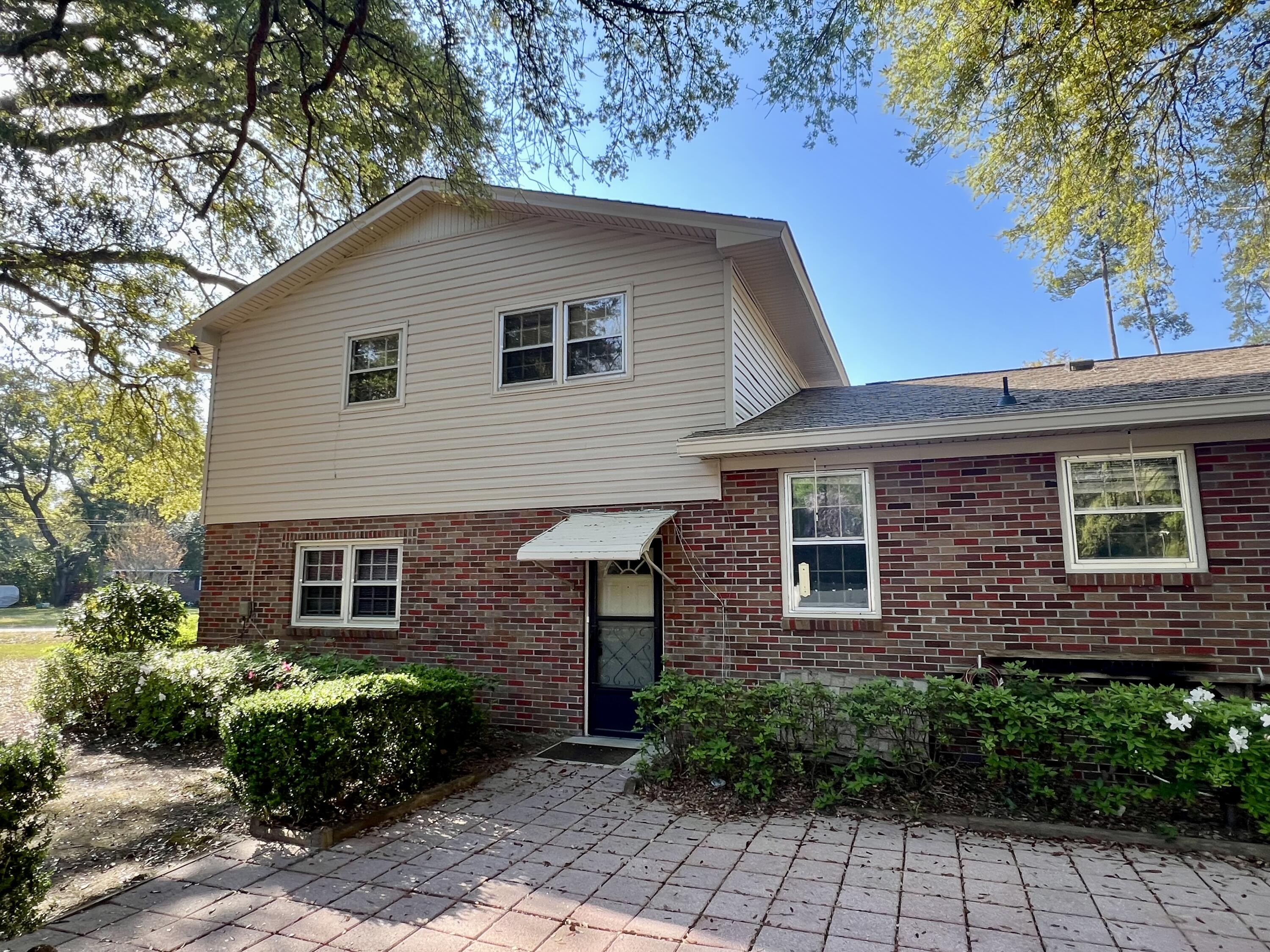 204 Gervais Street Walterboro, SC 29488 - Photo 8 of 54 IMG_0446