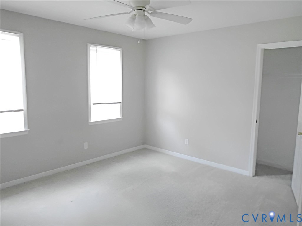 3535 Tavern Road Petersburg, VA 23805 - Photo 16 of 20 an empty room with a window