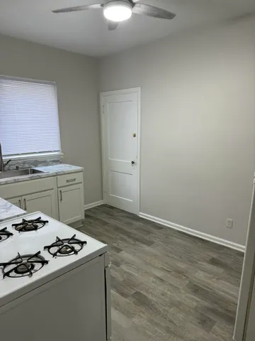 $1,400 | 3107 53rd Street, Kenosha, WI 53144