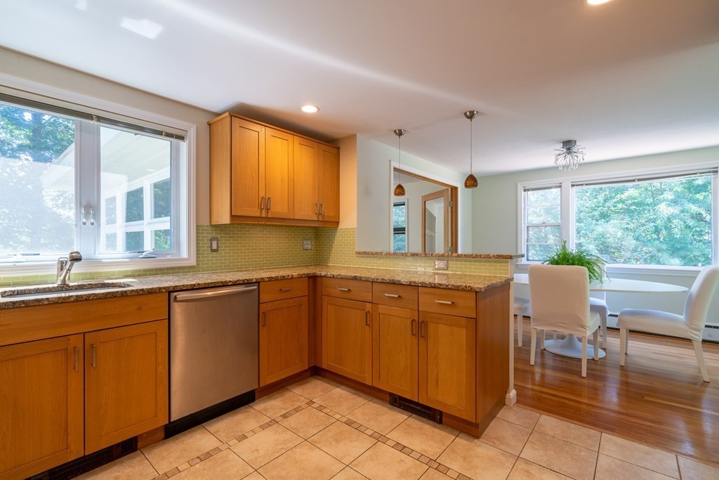 37 Tyler Road Lexington, MA 02420 - Photo 12 of 29