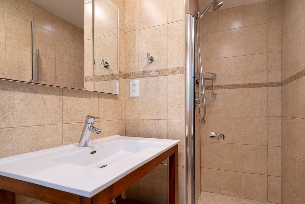 37 Tyler Road Lexington, MA 02420 - Photo 20 of 29