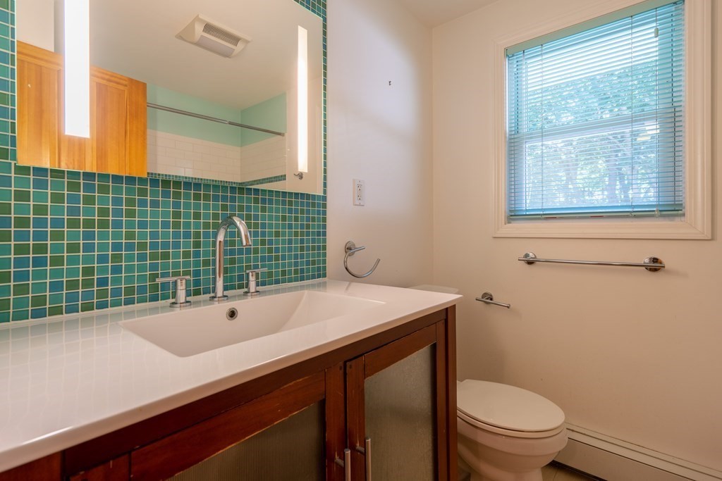 37 Tyler Road Lexington, MA 02420 - Photo 22 of 29