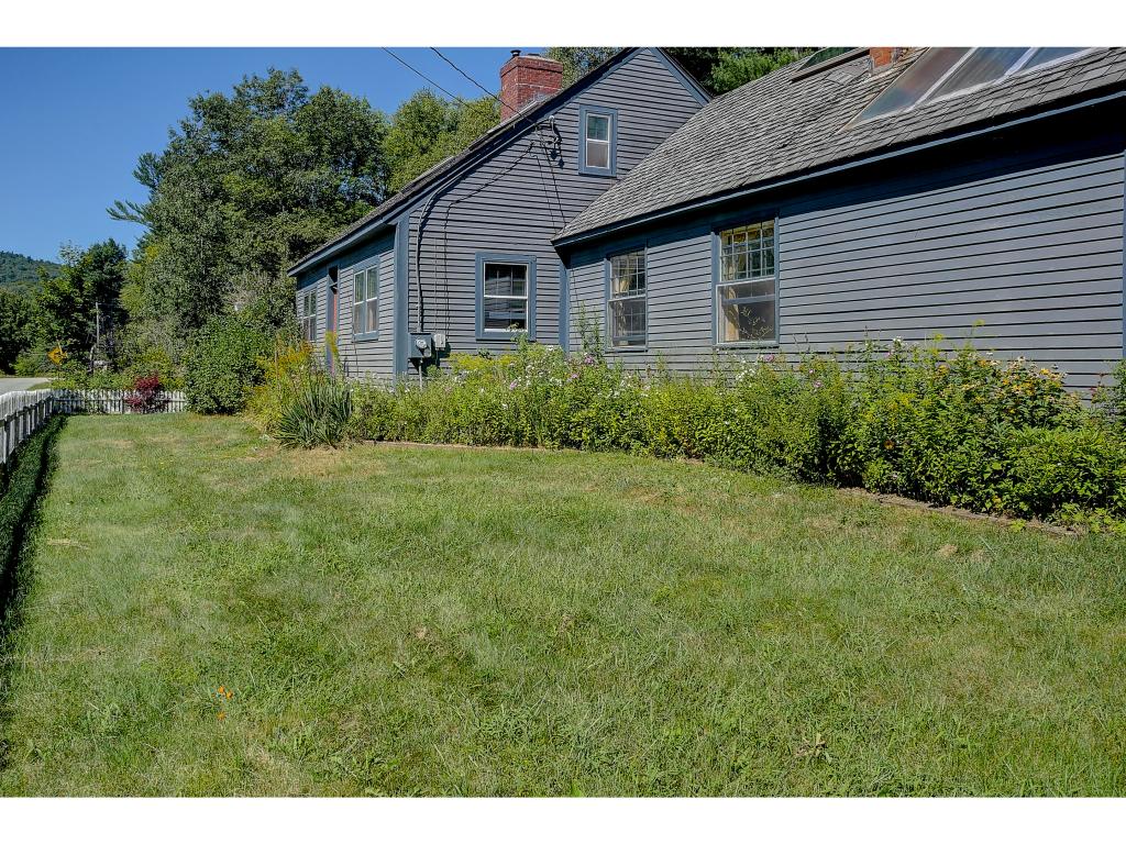 859 East Washington Road Hillsborough, NH 03244 - Photo 2 of 36 Gallery Image 2