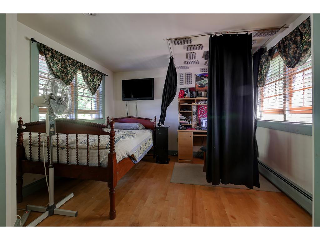 859 East Washington Road Hillsborough, NH 03244 - Photo 11 of 36 Gallery Image 11