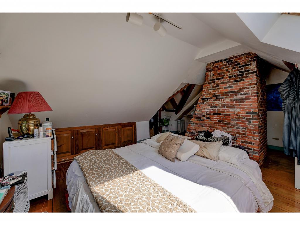 859 East Washington Road Hillsborough, NH 03244 - Photo 12 of 36 Gallery Image 12