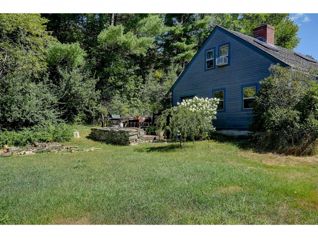 859 East Washington Road Hillsborough, NH 03244 - Photo 16 of 36 Gallery Image 16