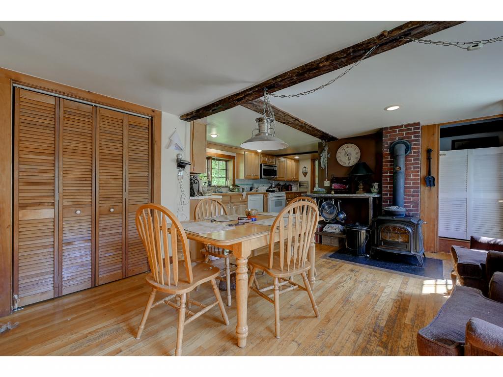 859 East Washington Road Hillsborough, NH 03244 - Photo 4 of 36 Gallery Image 4
