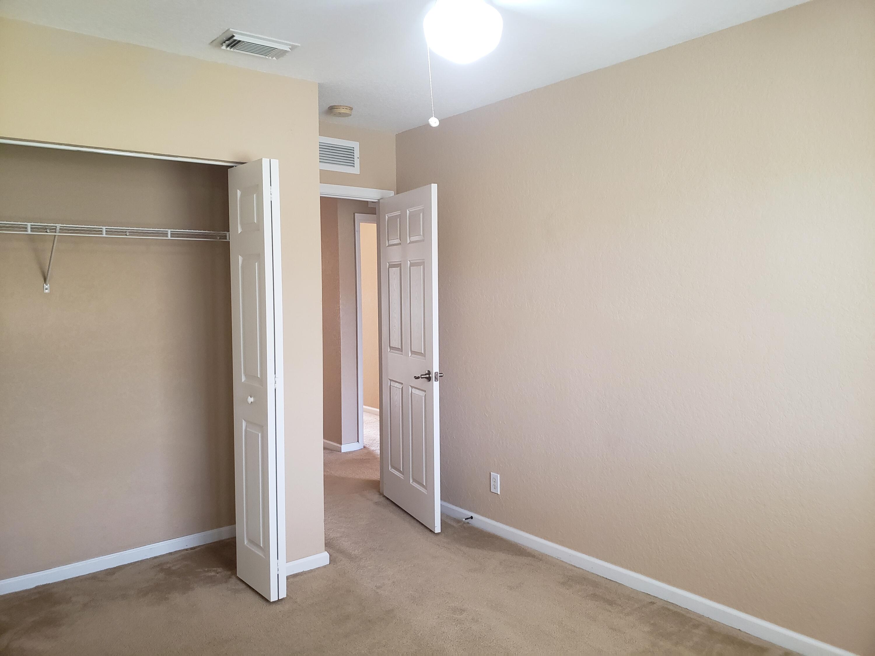 3027 North Evergreen Circle, Unit 3027 Boynton Beach, FL 33426 - Photo 16 of 35 a view of an empty room