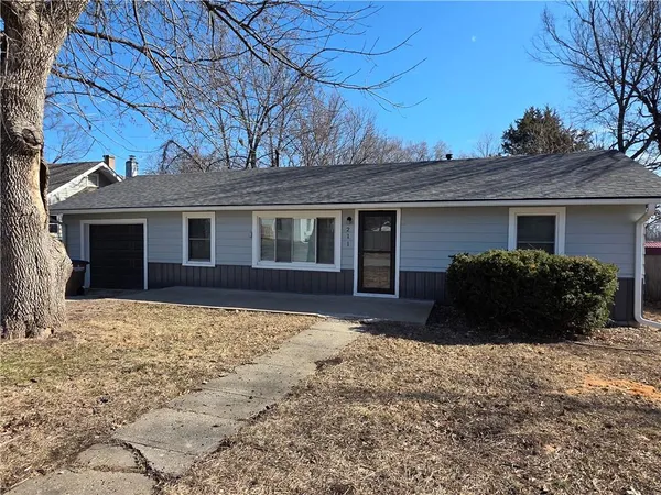 $224,950 | 211 South Franklin Street, Raymore, MO 64083