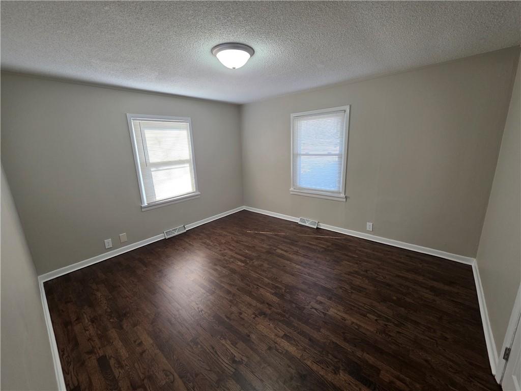 211 South Franklin Street Raymore, MO 64083 - Photo 13 of 16