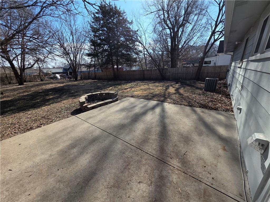 211 South Franklin Street Raymore, MO 64083 - Photo 14 of 16