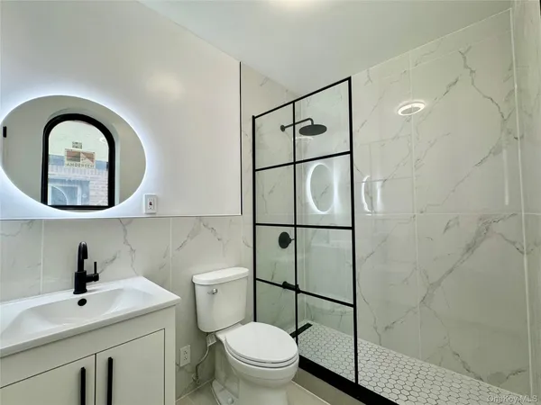 $1,498,000 | 50-12 194th Street | Auburndale